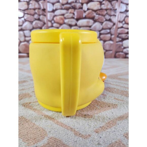 1992 Promotional Looney Tunes Tweety Bird 3D Plastic Vinyl Mug - Picture 2 of 9